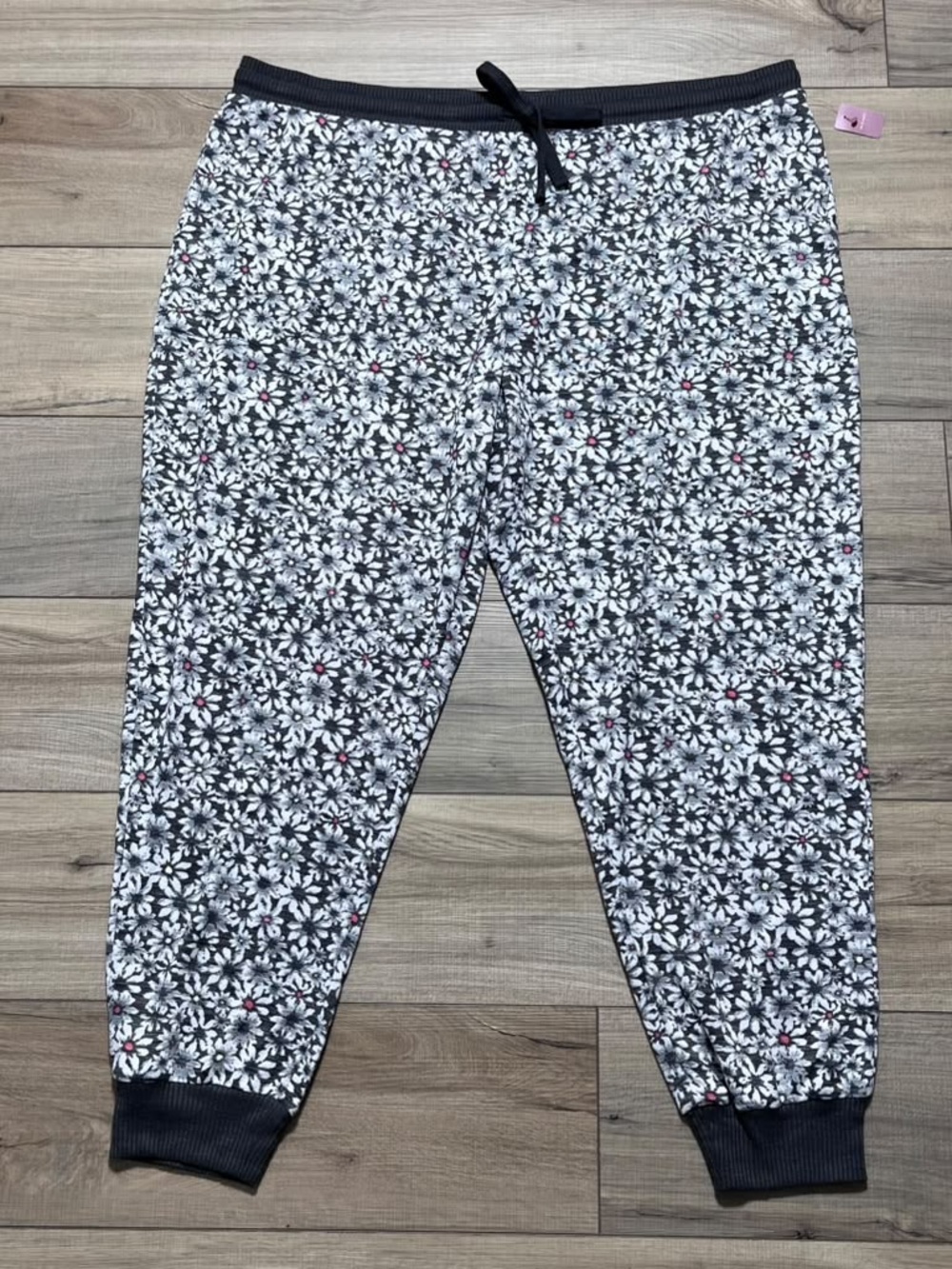 Secret Treasures Womens Floral Pull On Pajama Pants Size 3X (22W-24W) Gray